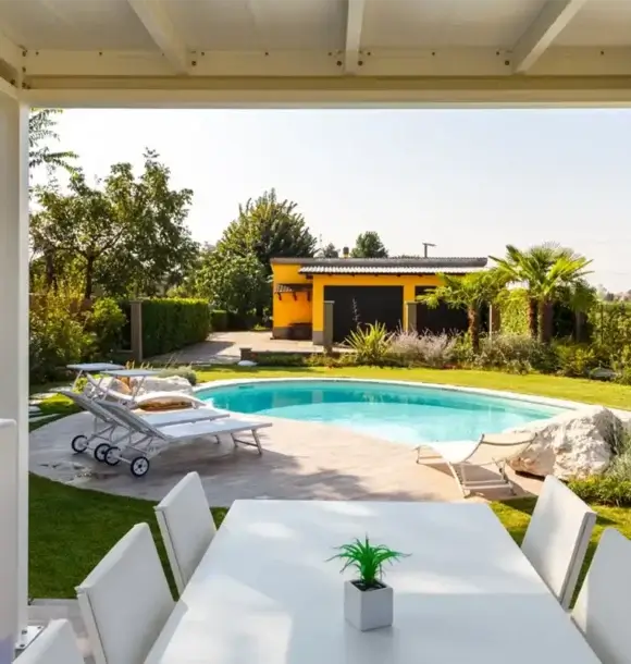 AM CASALI - Abbellisci il tuo giardino con una piscina a forma libera - Pavia - lodi - milano - AM Casali Piscine Giardini a Lodi Pavia Piacenza Milano Crema Lombardia