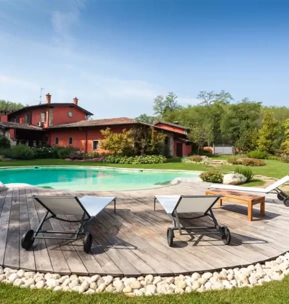AM CASALI - Affidati a noi per la realizzazione della tua piscina a forma libera - Pavia - lodi - milano - AM Casali Piscine Giardini a Lodi Pavia Piacenza Milano Crema Lombardia