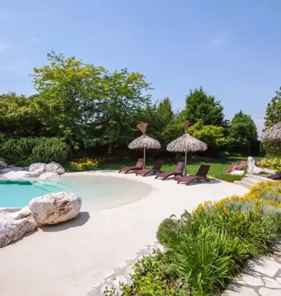 AM CASALI - Affidati a noi per realizzare la tua piscina a forma libera - Pavia - lodi - milano - AM Casali Piscine Giardini a Lodi Pavia Piacenza Milano Crema Lombardia