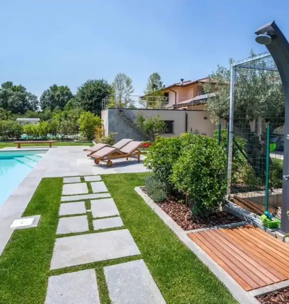 AM CASALI - Aggiungi un tocco di stile al tuo giardino con i nostri arredi - Pavia - lodi - milano - AM Casali Piscine Giardini a Lodi Pavia Piacenza Milano Crema Lombardia