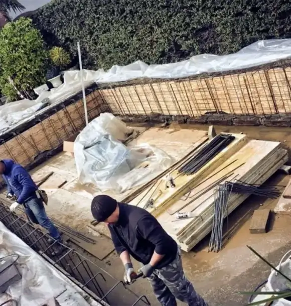 AM CASALI - Ci occupiamo di realizzare la tua piscina lineare - Pavia - lodi - milano - AM Casali Piscine Giardini a Lodi Pavia Piacenza Milano Crema Lombardia