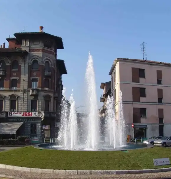 Am Casali - migliora l'aspetto della tua città con il nostro verde pubblico - Pavia - lodi - milano - AM Casali Piscine Giardini a Lodi Pavia Piacenza Milano Crema Lombardia